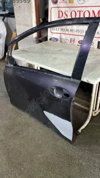 Toyota Yaris Sol Ön Kapı 2008-2015 çıkma parça