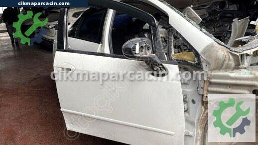 Fiat Linea Sağ Ön Kapı çıkma parça