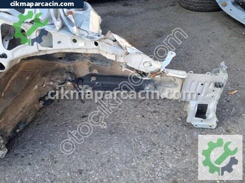 Toyota Auris Komple Kesme çıkma parça