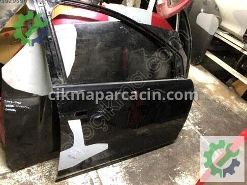 Ford Focus Sağ Ön Kapı 2009-2011 çıkma parça