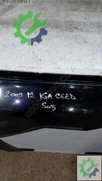 Kia Ceed Sağ Arka Kapı 2009-2011 çıkma parça