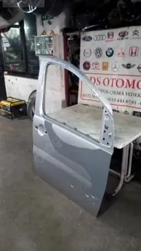 Mercedes-Benz Vaneo Sağ Ön Kapı 2009-2012 çıkma parça