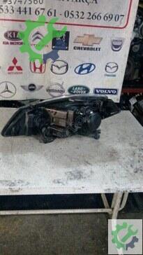 Renault Clio Sağ Ön Far 2009-2012 çıkma parça