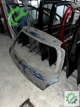 Toyota Yaris Bagaj Kapağı 2009-2012 çıkma parça