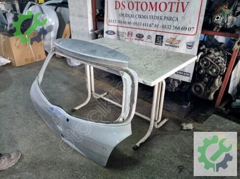 Toyota Yaris Bagaj Kapağı çıkma parça