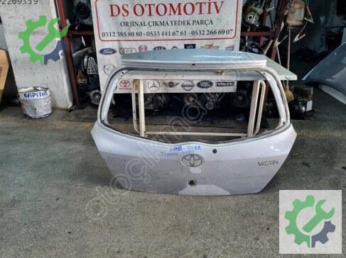 Toyota Yaris Bagaj Kapağı 2009-2012 çıkma parça