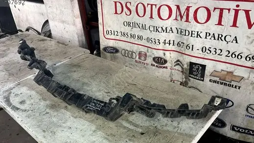 Land Rover Range Rover Ön Tampon Demiri 2010-2012 çıkma parça