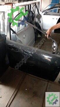 Mazda 2 Sağ Ön Kapı 2010-2012 çıkma parça
