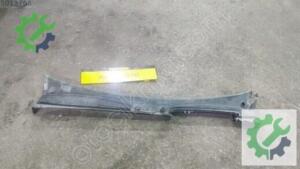 2010-2012 RENAULT KANGOO 3 ÖN CAM IZGARASI