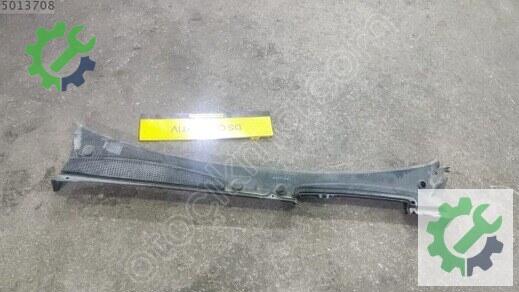 Renault Kangoo Ön Cam Izgarası 2010-2012 çıkma parça