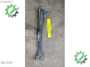 2010-2012 RENAULT KANGOO 3 ÖN CAM IZGARASI