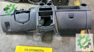2010-2013 DACİA DUSTER TORPİDO VE GÖĞÜS