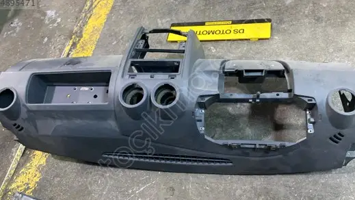 Dacia Duster Torpido 2010-2013 çıkma parça