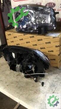 Nissan Qashqai Sağ Ön Far 2010-2013 çıkma parça