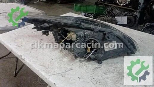 Renault Megane Sol Ön Far 2010-2013 çıkma parça