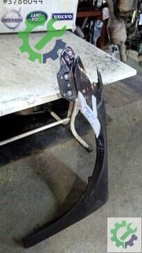 Volkswagen Passat Sol Ön Çamurluk 2010-2013 çıkma parça
