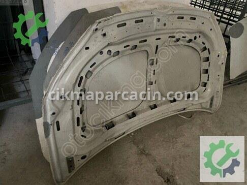 Volkswagen Caddy Kaput 2010-2014 çıkma parça