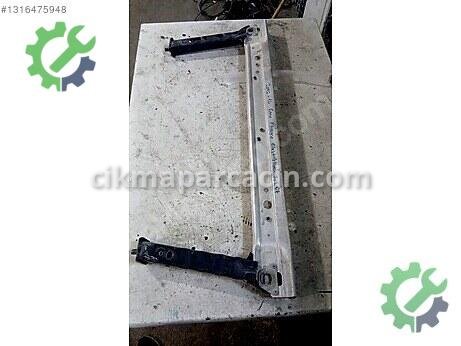 Renault Megane Taşıyıcı çıkma parça