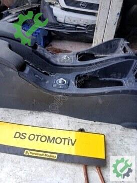 Renault Fluence Orta Konsol 2010-2015 çıkma parça