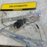 2011-2013 CITROEN C3 PICASSO SAĞ ÖN CAM KRİKOSU