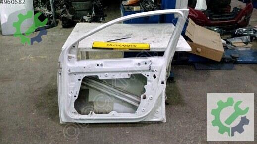 Volkswagen Golf Sağ Ön Kapı 2011-2014 çıkma parça
