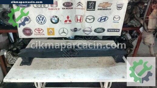 Volkswagen Jetta Arka Tampon Demiri çıkma parça