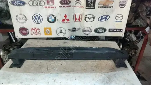 Volkswagen Jetta Arka Tampon Demiri 2011-2014 çıkma parça