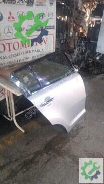 Kia Sportage Sağ Arka Kapı 2011-2015 çıkma parça