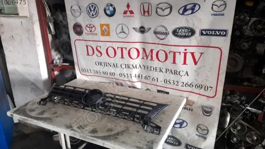 Volkswagen Caddy Ön Panjur 2011-2015 çıkma parça
