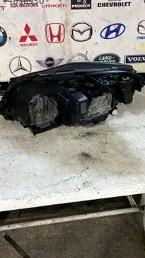 Mercedes-Benz E Serisi Sağ Ön Far 2011-2016 çıkma parça