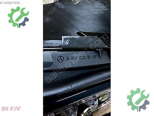 Mercedes-Benz E Sağ Ön Far çıkma parça