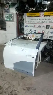 Hyundai ix35 Sol Ön Kapı 2012-2015 çıkma parça