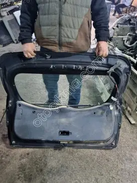 Kia Rio Bagaj Kapağı 2012-2015 çıkma parça