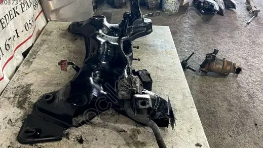 Kia Rio Travers 2012-2015 çıkma parça