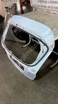Ford Fiesta Bagaj Kapağı 2012-2016 çıkma parça
