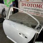 2012-2016 TOYOTA AVENSİS SOL ARKA KAPI