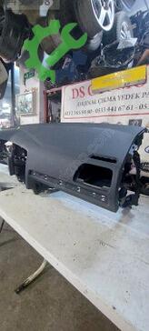 Volkswagen Golf Torpido 2012-2016 çıkma parça