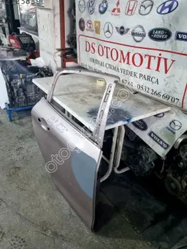 Peugeot 208 Sağ Arka Kapı 2012-2017 çıkma parça