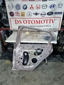 Peugeot 208 Sağ Arka Kapı 2012-2017 çıkma parça