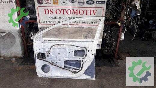Toyota Corolla Sağ Ön Kapı 2013-2015 çıkma parça