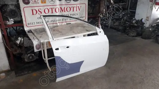 Toyota Corolla Sağ Ön Kapı 2013-2015 çıkma parça
