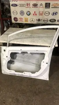 Ford Fiesta Sağ Ön Kapı 2013-2016 çıkma parça