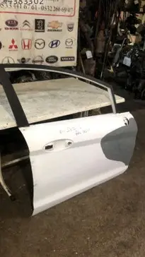 Ford Fiesta Sağ Ön Kapı 2013-2016 çıkma parça
