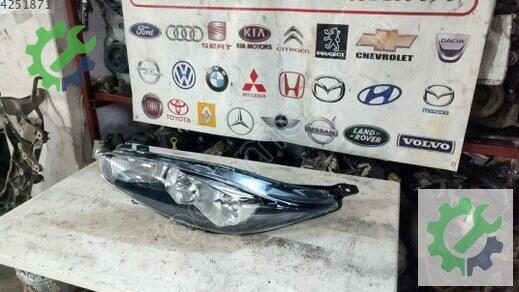 Ford Fiesta Sol Ön Far 2013-2016 çıkma parça