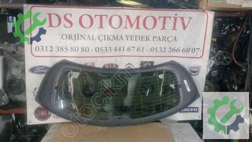 Mercedes-Benz GLA Arka Cam 2013-2016 çıkma parça