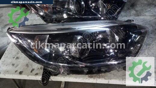 Renault Captur Sağ Ön Far çıkma parça