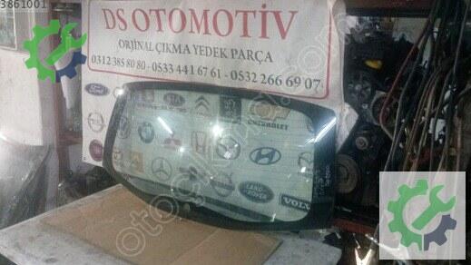 Dacia Sandero Arka Cam 2013-2017 çıkma parça