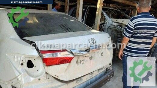 Toyota Corolla Bagaj çıkma parça