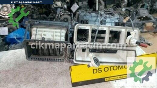 Toyota Corolla Kalorifer Kutusu çıkma parça