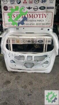 Toyota Yaris Bagaj Kapağı 2013-2017 çıkma parça